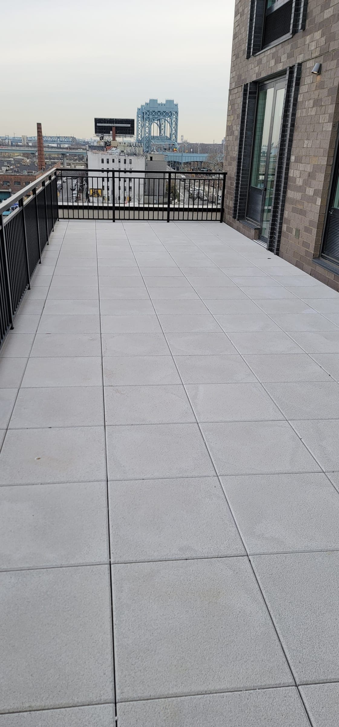 201E125 Image 6