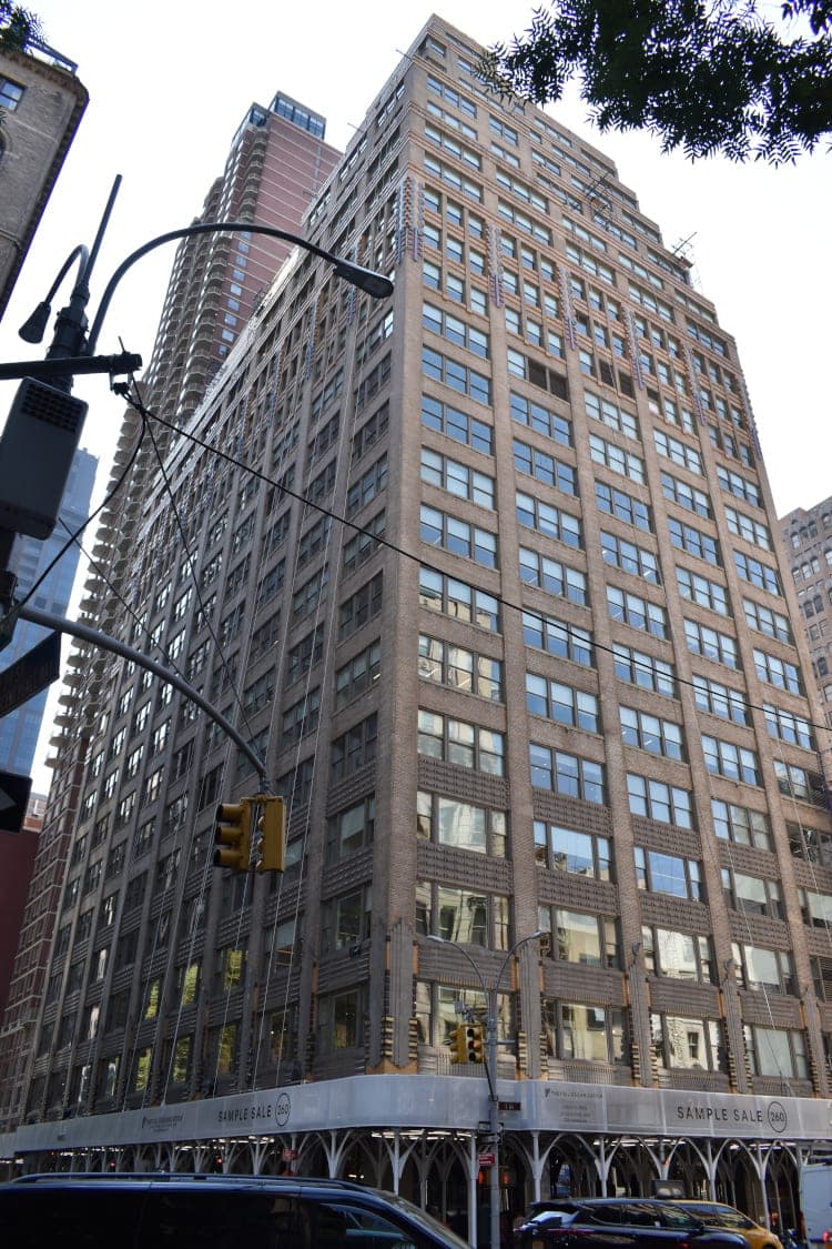 261 Fifth Avenue