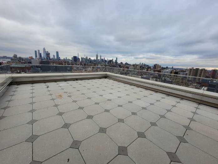 110Charlton Image 1